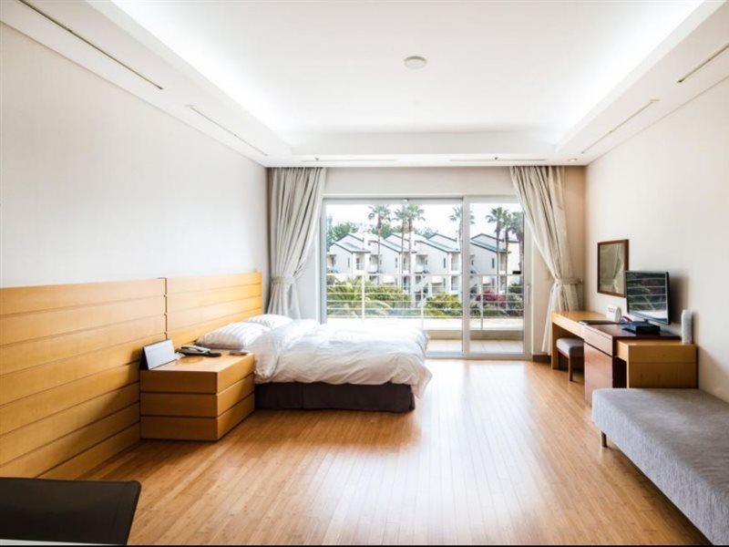 Sono Calm Jeju Seogwipo Exterior foto