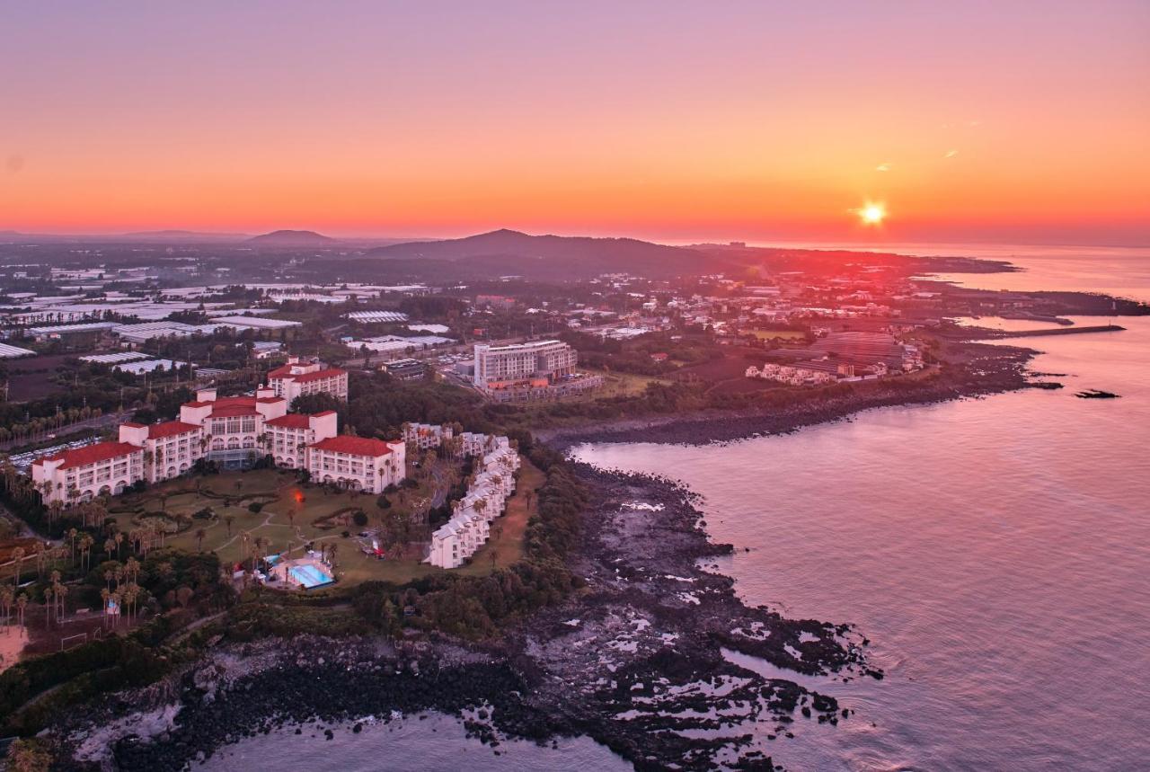 Sono Calm Jeju Seogwipo Exterior foto