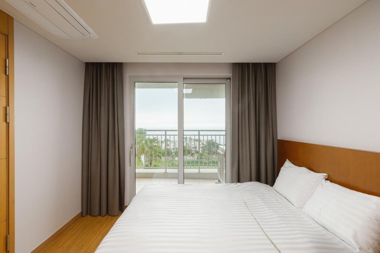 Sono Calm Jeju Seogwipo Exterior foto